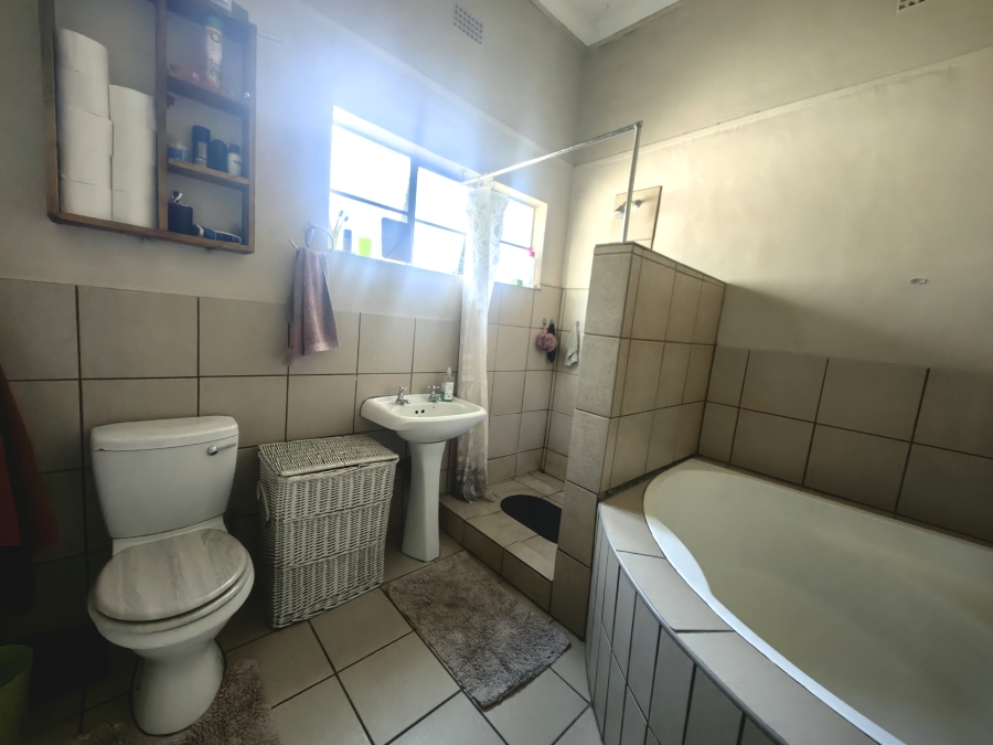 3 Bedroom Property for Sale in Bodorp North West